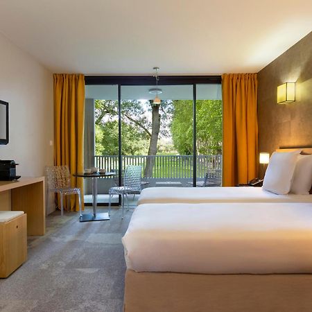 Hotel Du Golf Mallemort Extérieur photo